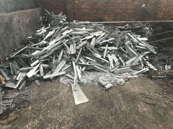 追求卓越质量，树立工匠精神