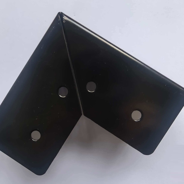 五金精 密冲压件注塑件